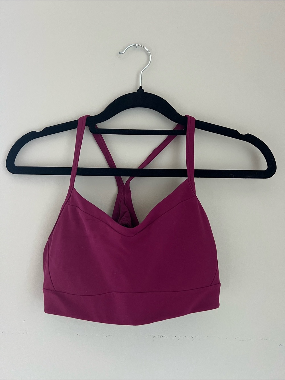 Athleta Sports Bra in Wildberry, Small